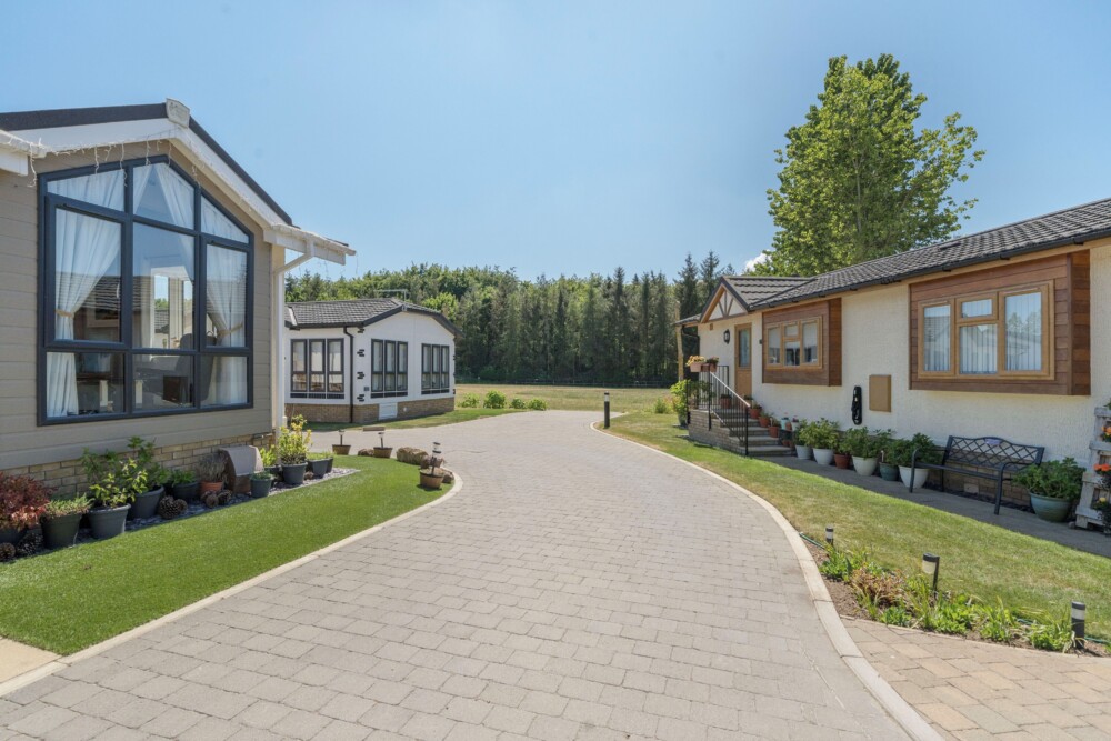 1297147 20 682c9d1513851 ARW