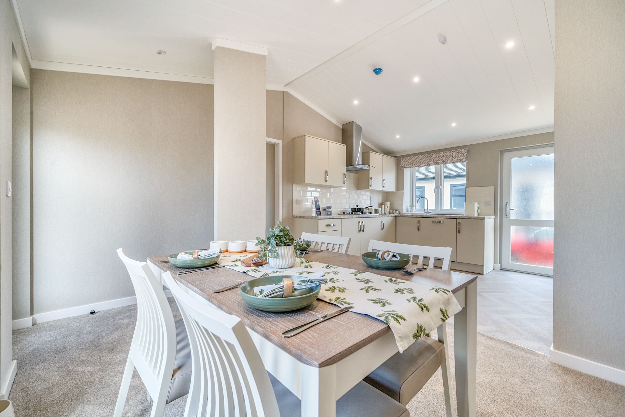 67f2f401ece9e 1271371 4