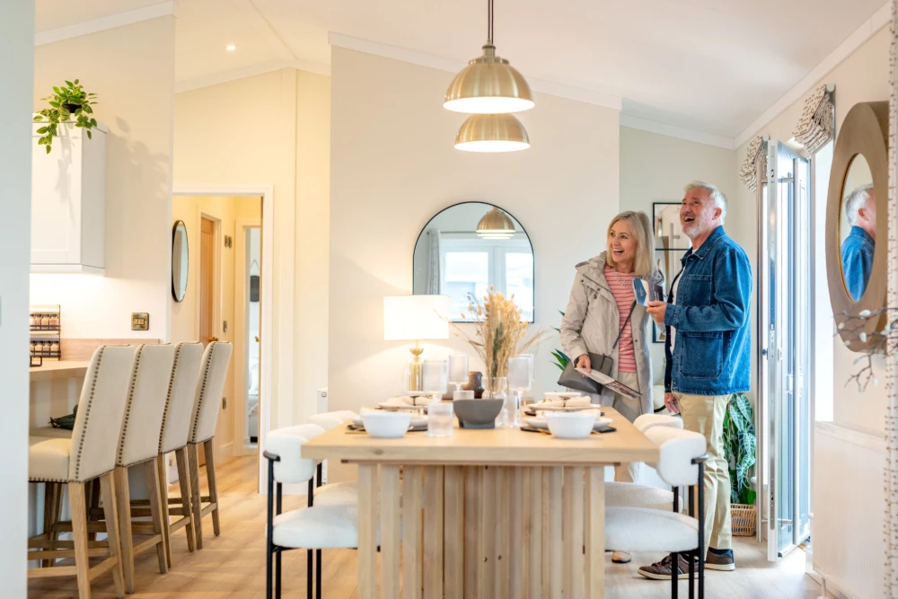 Regency Living11412