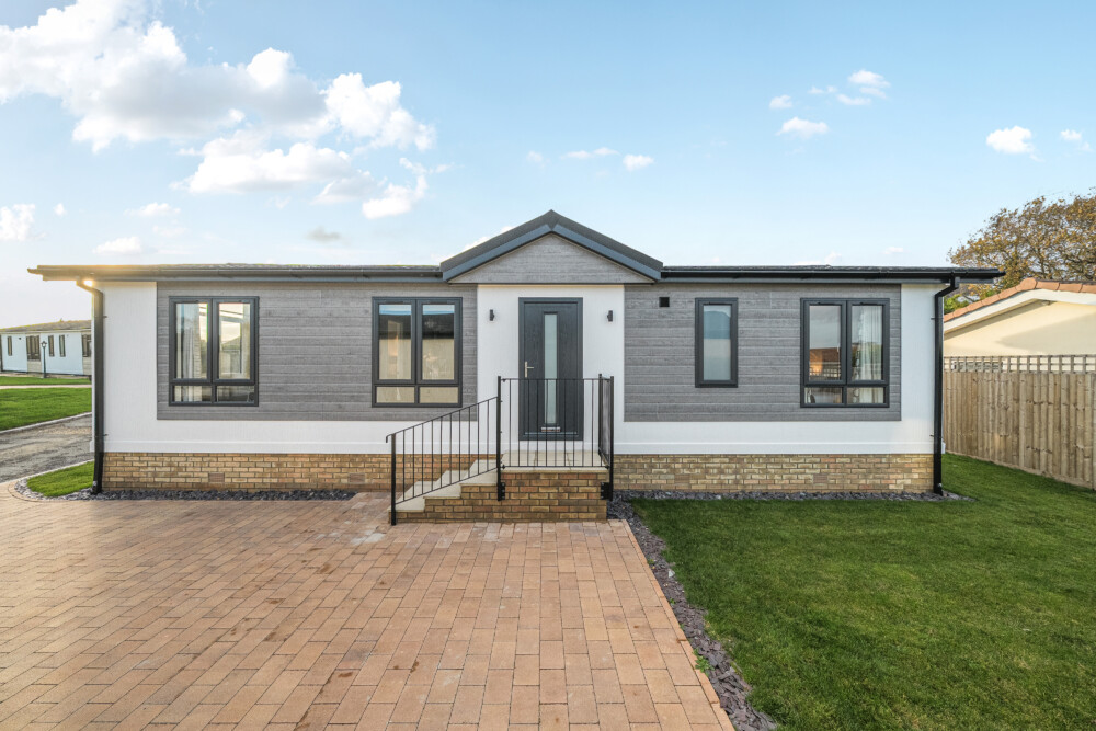 1381266 6 6914af0597822 edit