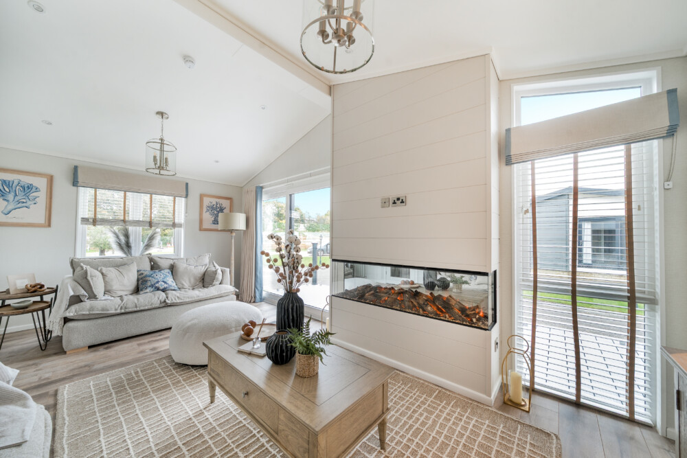 1370462 17 68fa3a7690dad ARW