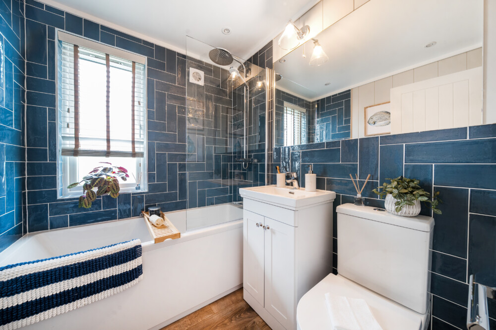 1370462 28 68fa440d57c77 ARW