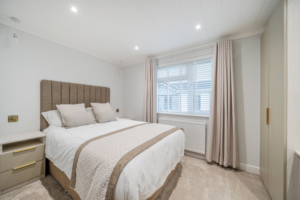 1380503 16 6914964627bb5