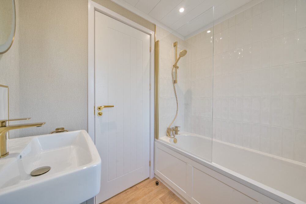 1409650 11 698374cf52ebb