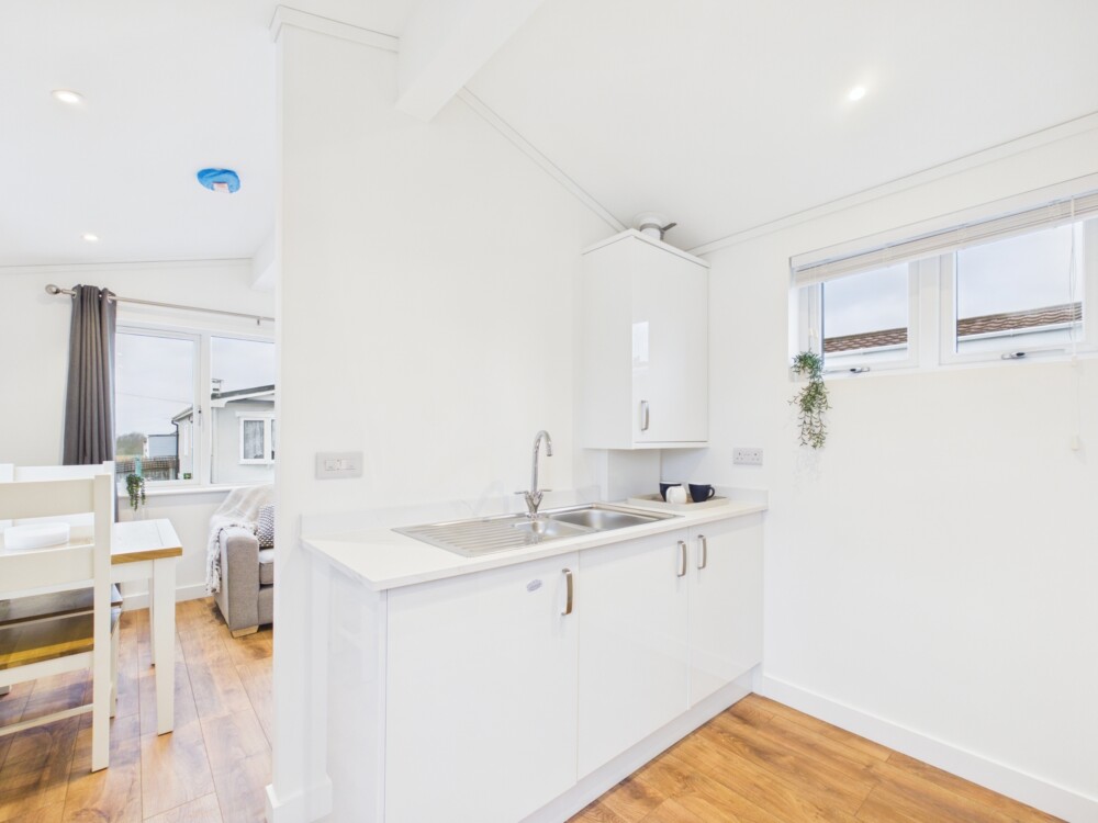 550de825a96b4ca5884cf83d03b36a35 100 CAM01322 G0 PR0281 STILL006 alt