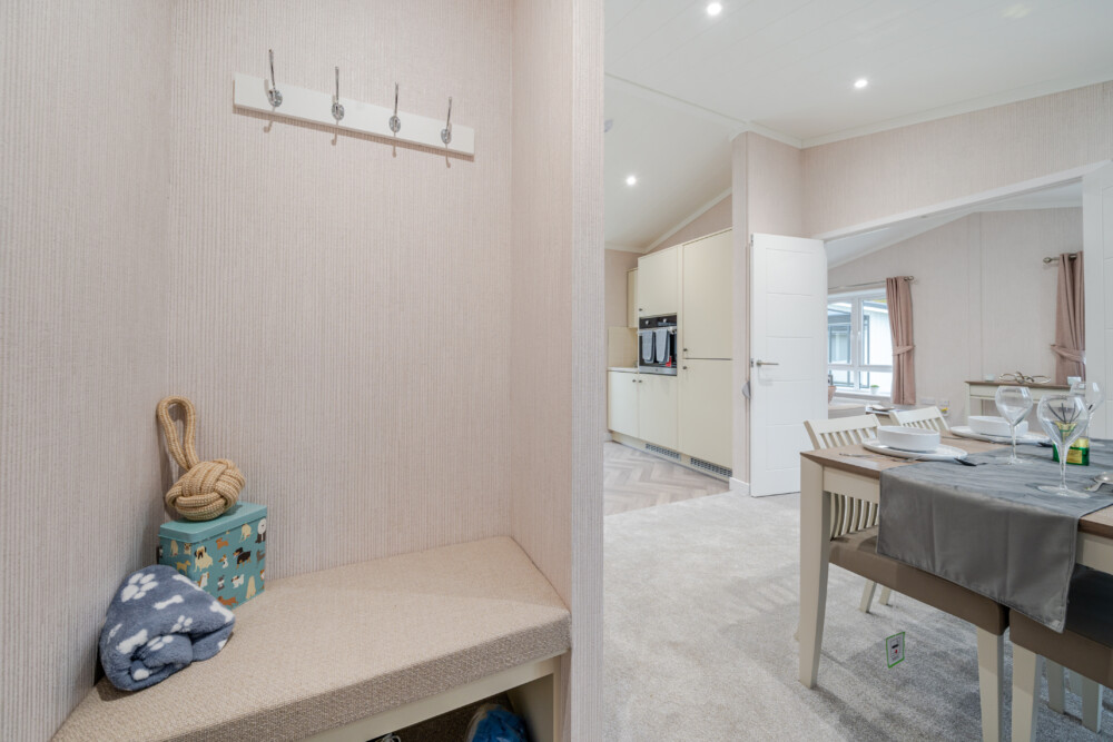 1373961 11 6908c9b876a03