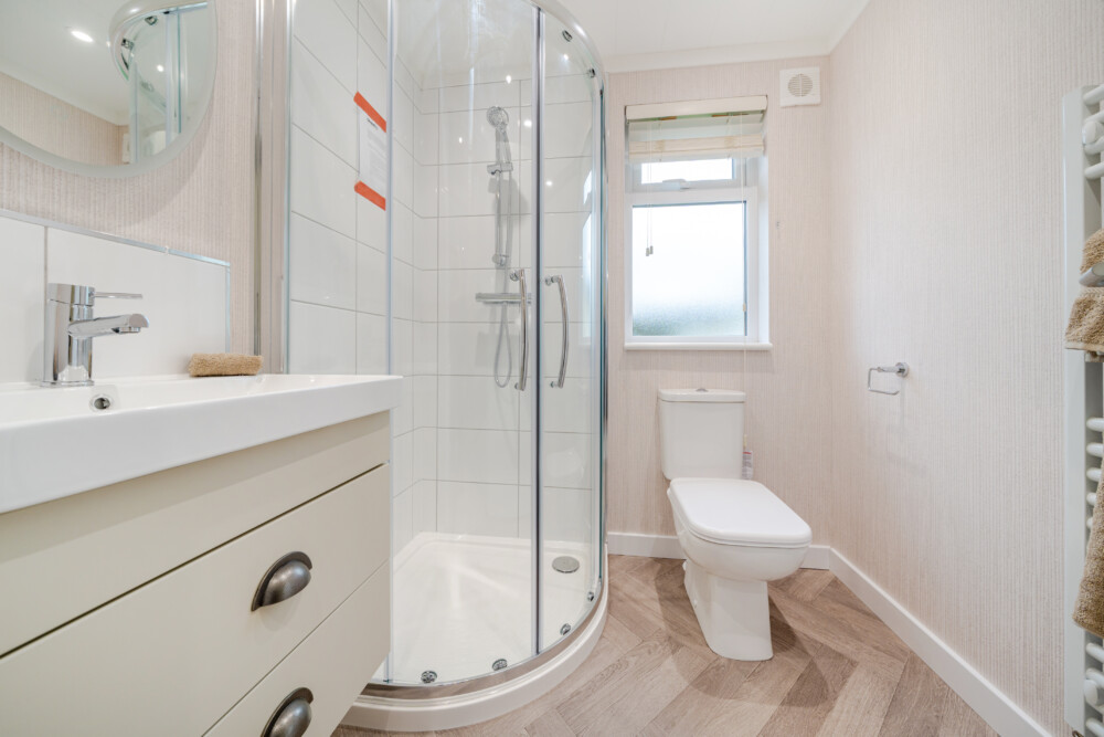 1373961 18 6908c9e401af2