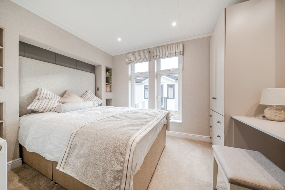 1373964 12 6908ca7b9149d