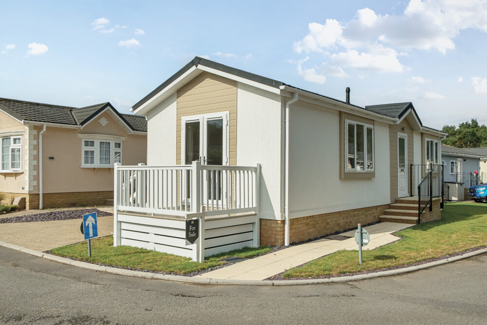 27 1328763 27 6880bd2a5af54 27