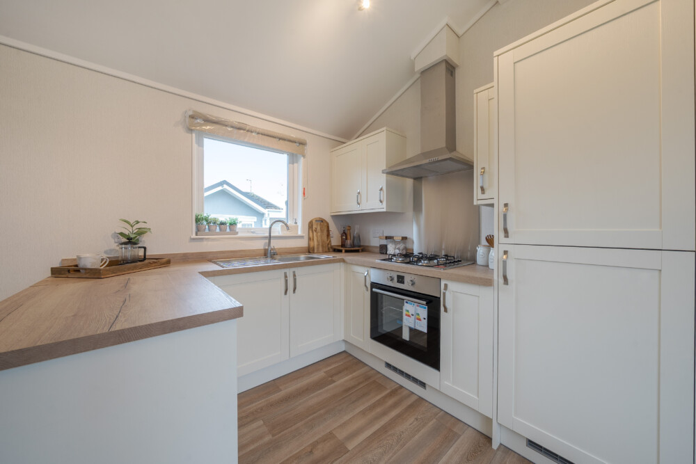 1371628 7 69049676cc918