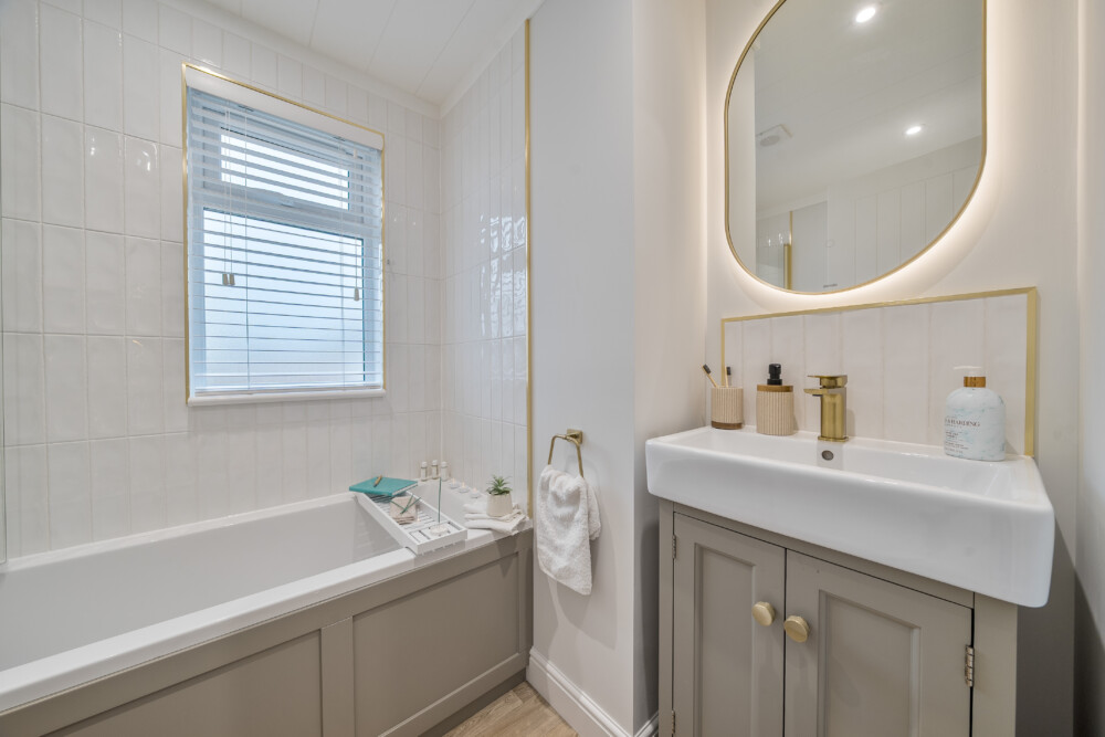 1402878 13 69777d4193b13