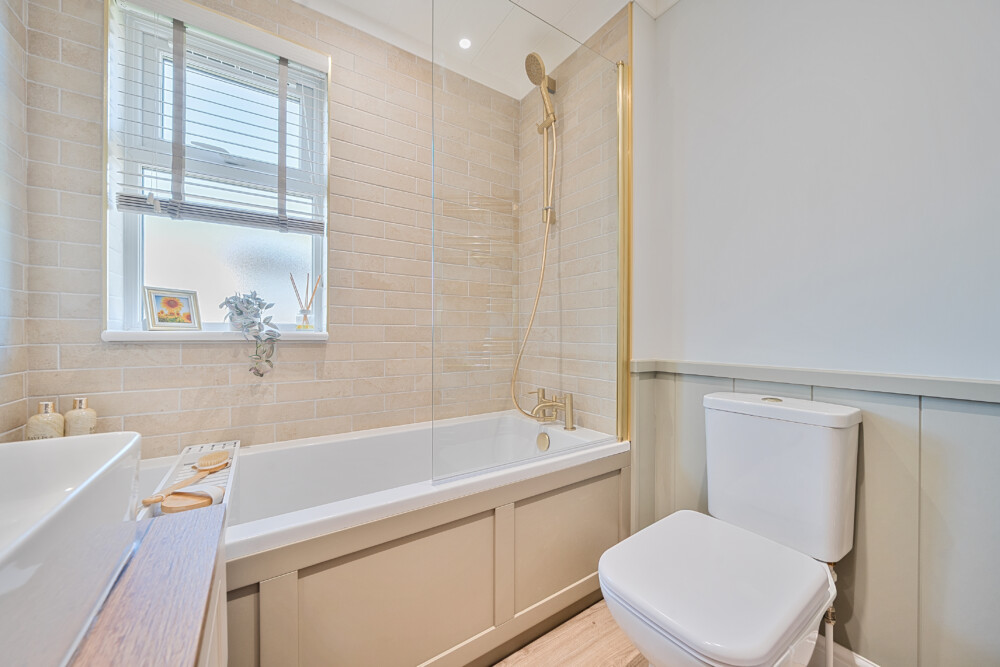 1382760 17 6926e1fc8d763