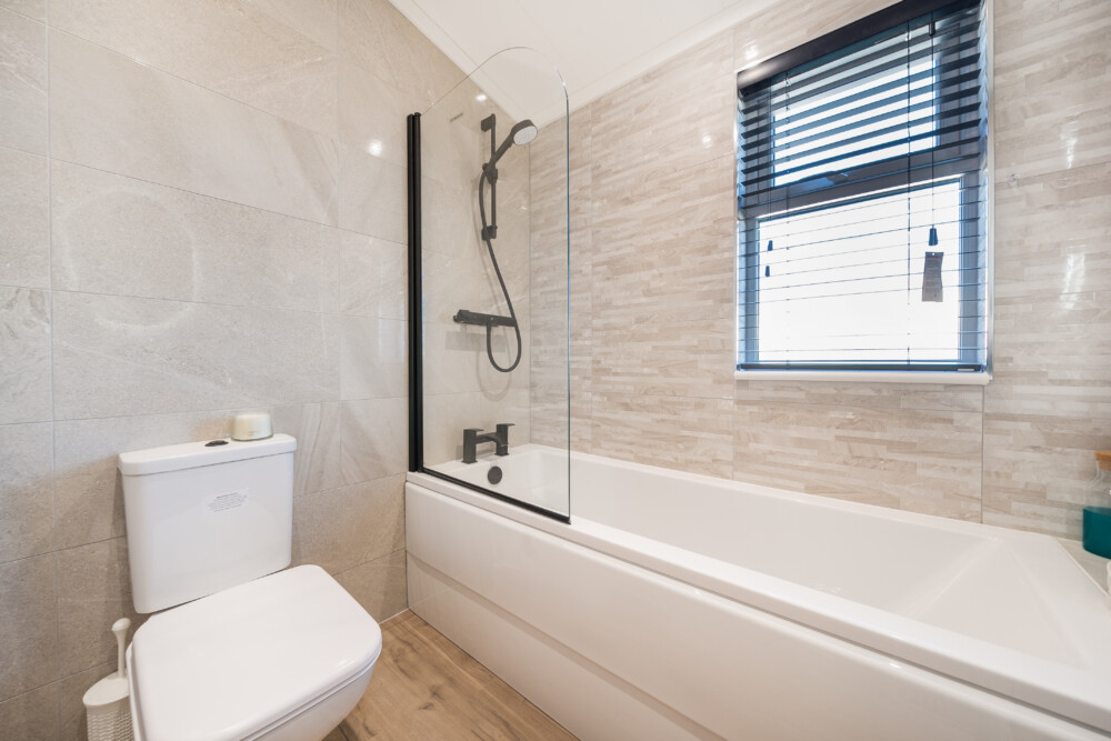 1393712 9 6946754f6f600 ARW