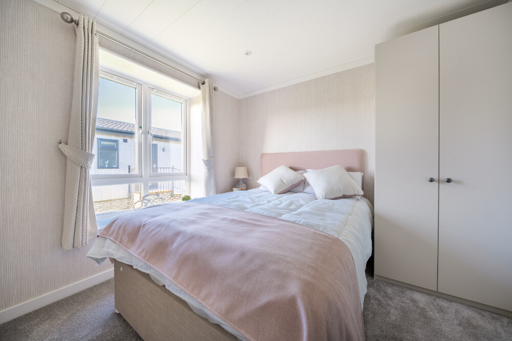 1393713 16 694564fe7885c ARW