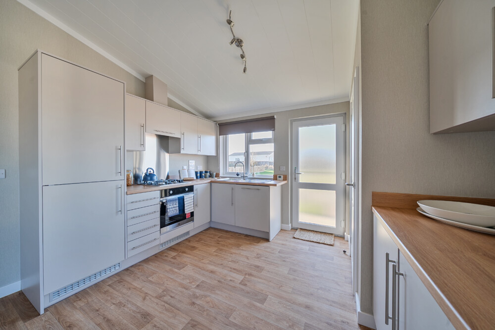 1393716 4 69466f0e06840