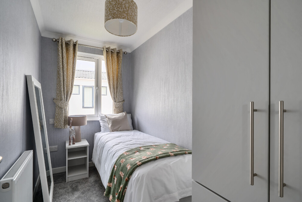 1343791 33 68a5cff7e9675