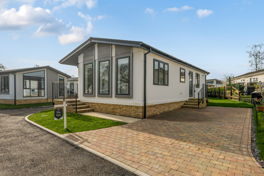 1422681 2 69a95d4d0e168