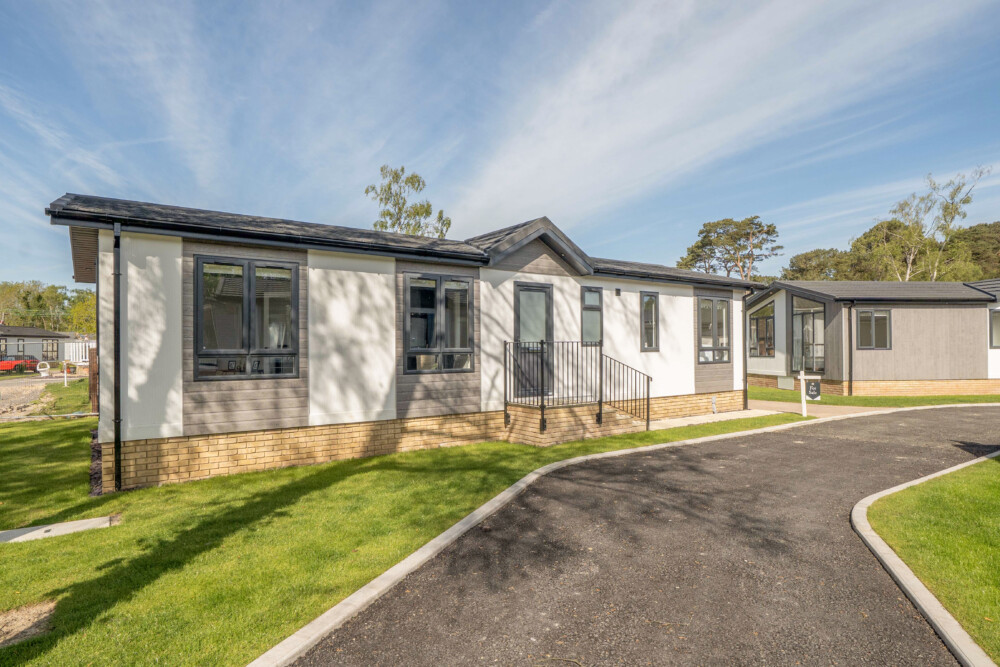 1440657 1 69e5f2b024554