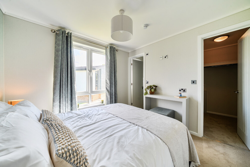 1440658 37 69e5f94580999