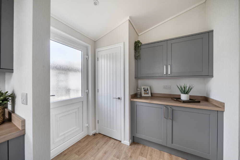 1440661 27 69e5ff382f122