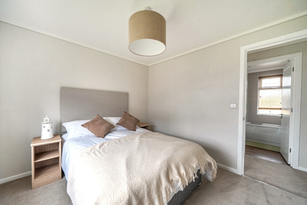 1375090 29 6903702a78593