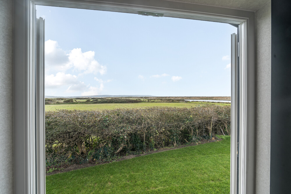 1359006 18 68e6a96d6f10f