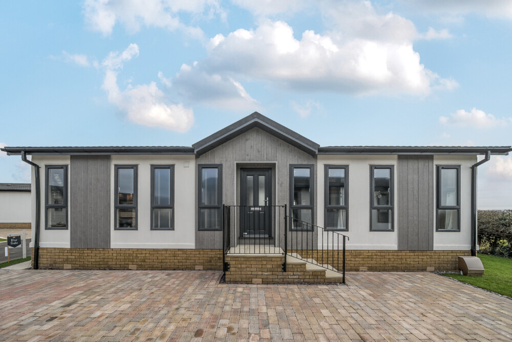 1359006 4 68e6a7ea2ca75