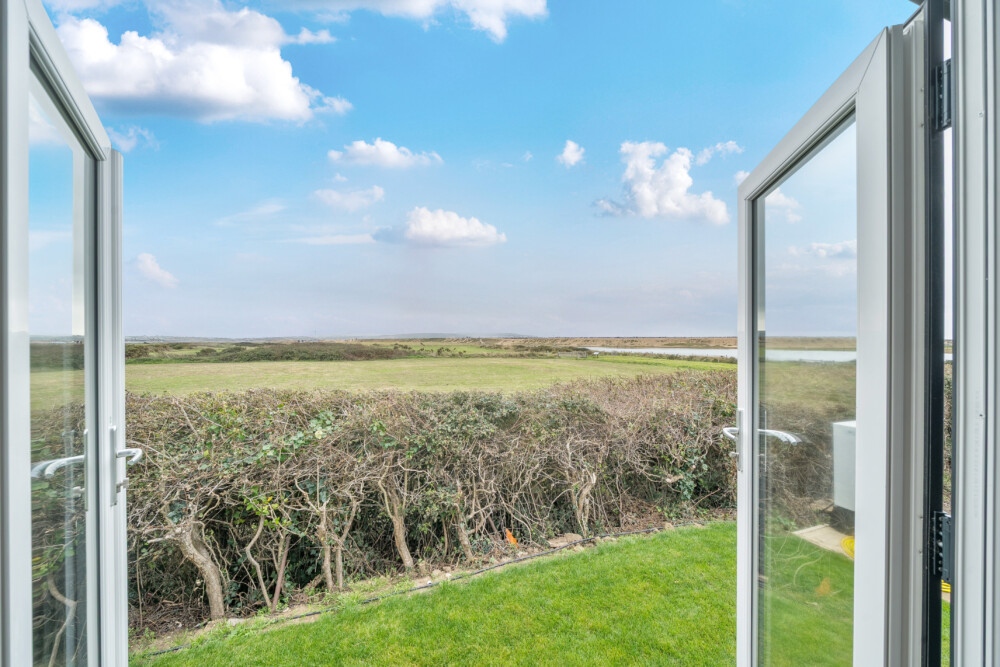 1364390 14 68e69f4a4a208