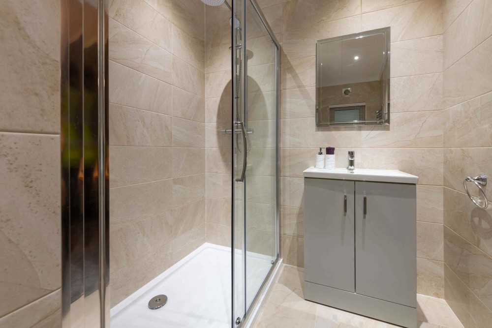 Regency Living The Cranborne En suite 1