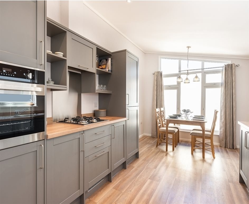 The Majestic Park Bungalow Modern Kitchen